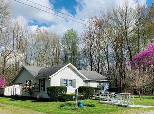 985 Wade St, Austin, IN 47102