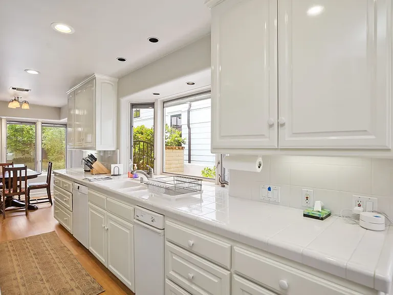 308 Orchid Ave — Photo 5