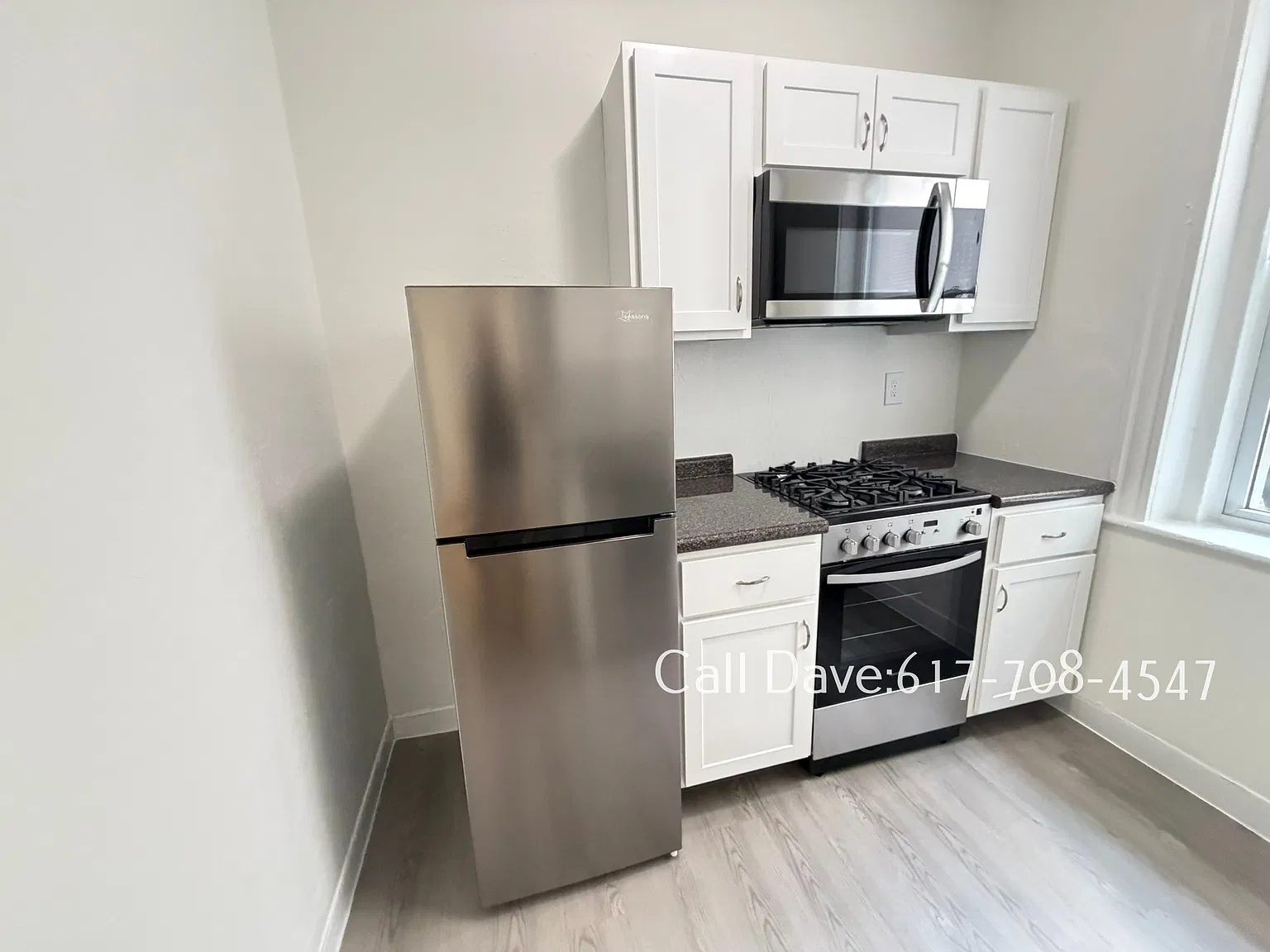 Studio, 1060 sqft, $1,856 — Photo 2