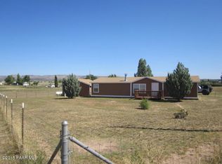 1480 W Brand Iron Rd, Paulden, AZ 86334
