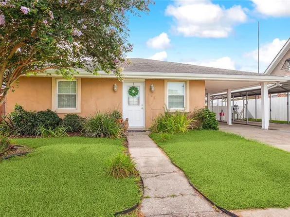 2612 Chalona Dr, Chalmette, LA 70043