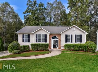 225 Camden Park Dr, Lawrenceville, GA