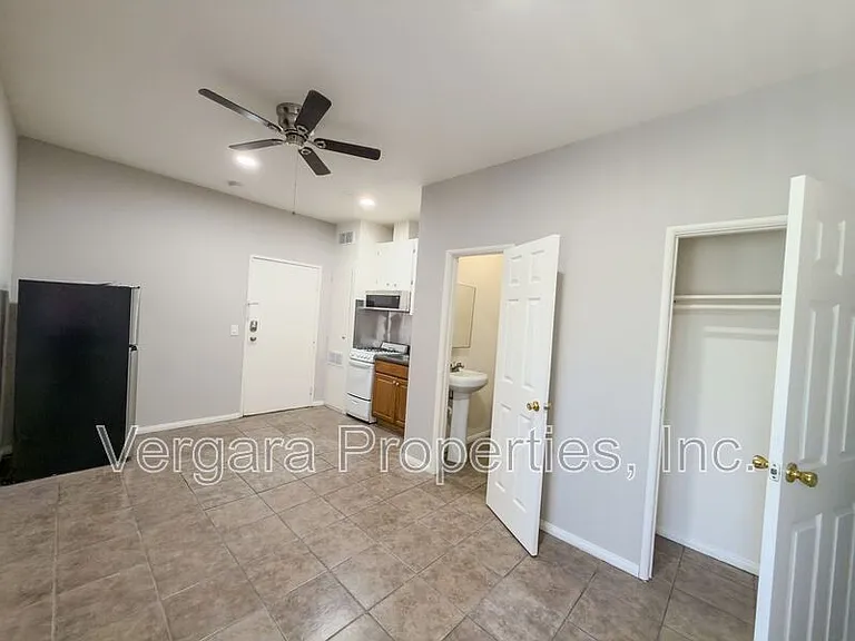 921 Sartori Ave #I — Photo 10