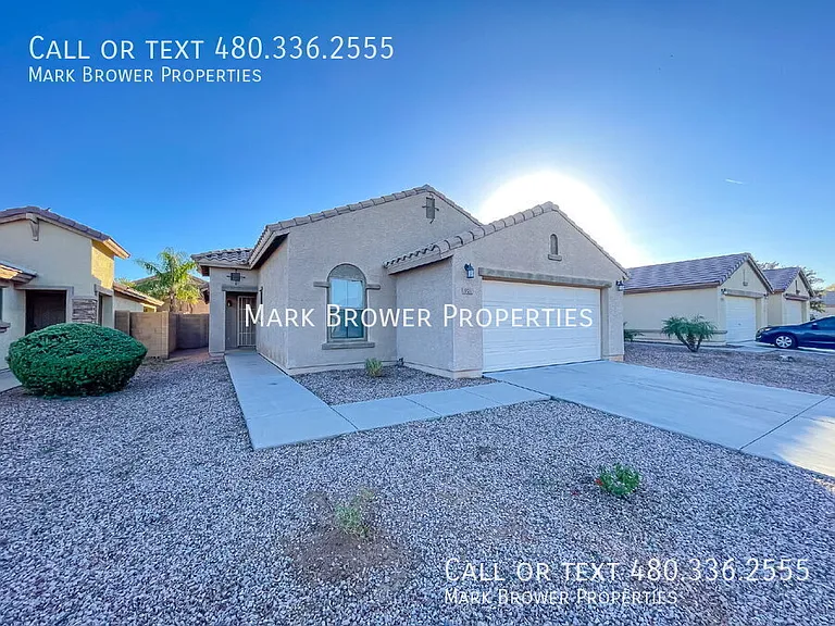 971 W Desert Sky Dr — Photo 2