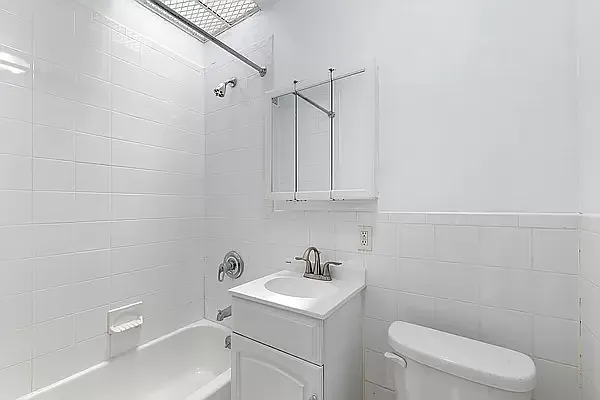 Rented by REAL New York | media 10