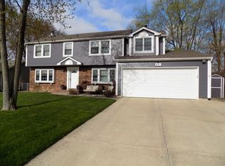 641 Woodhollow Ln, Buffalo Grove, IL