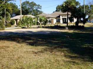 900 Scenic Hwy, Pensacola, FL 32503