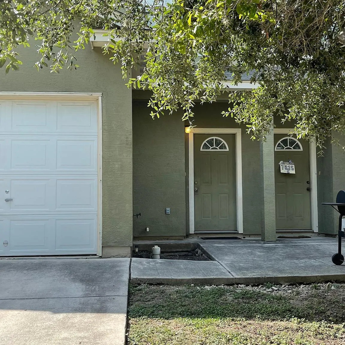 3 bed, 2.5 bath, 1277 sqft, $1,350 — Photo 1
