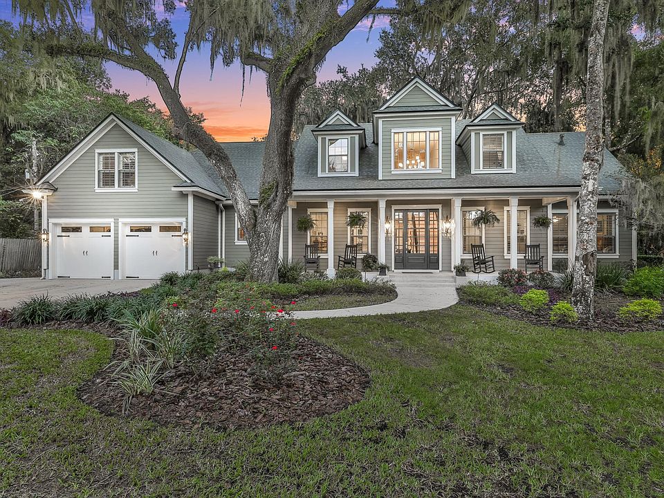 1st image of 152 Holly Berry Ln