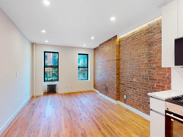 829 9th Avenue image 1 of 5