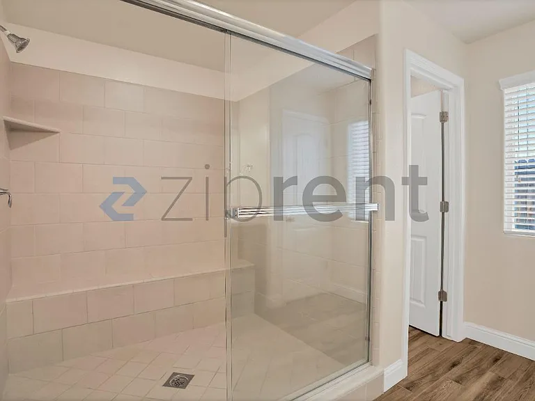 433 S Crescent Ln — Photo 44
