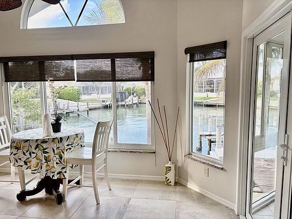 5th image of 448 Parkhouse Ct