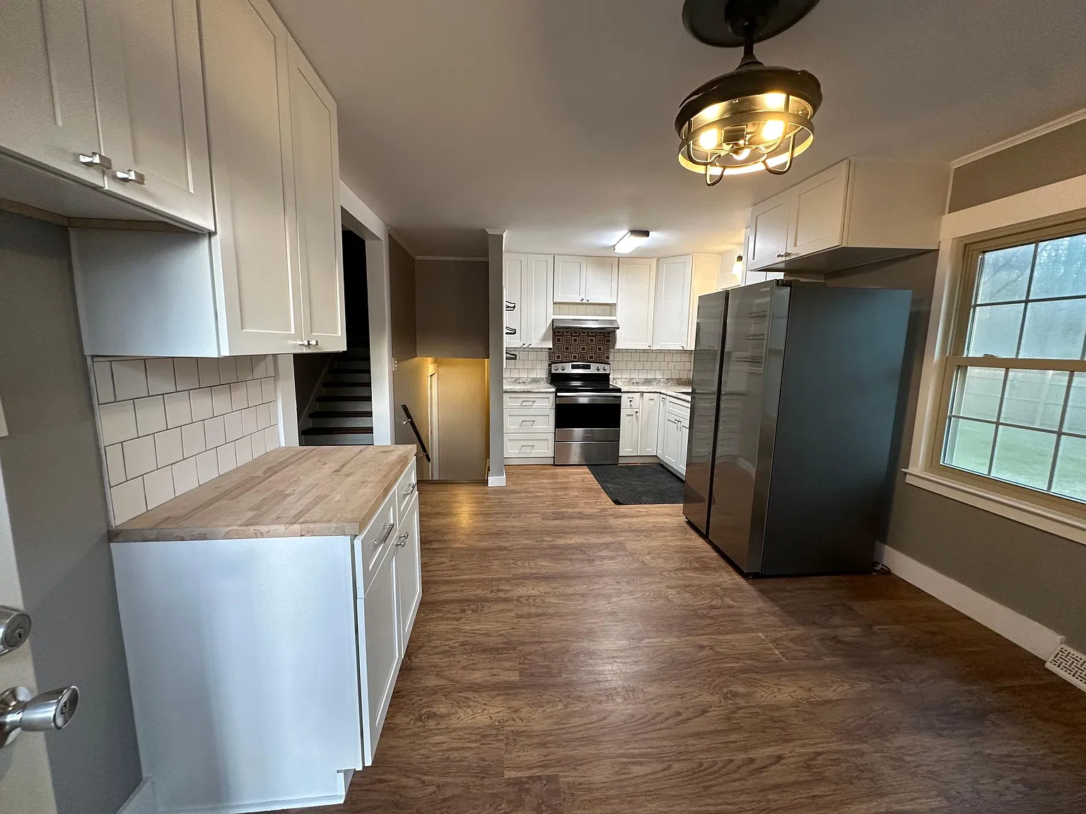 1208 Sharon Dr — Photo 4
