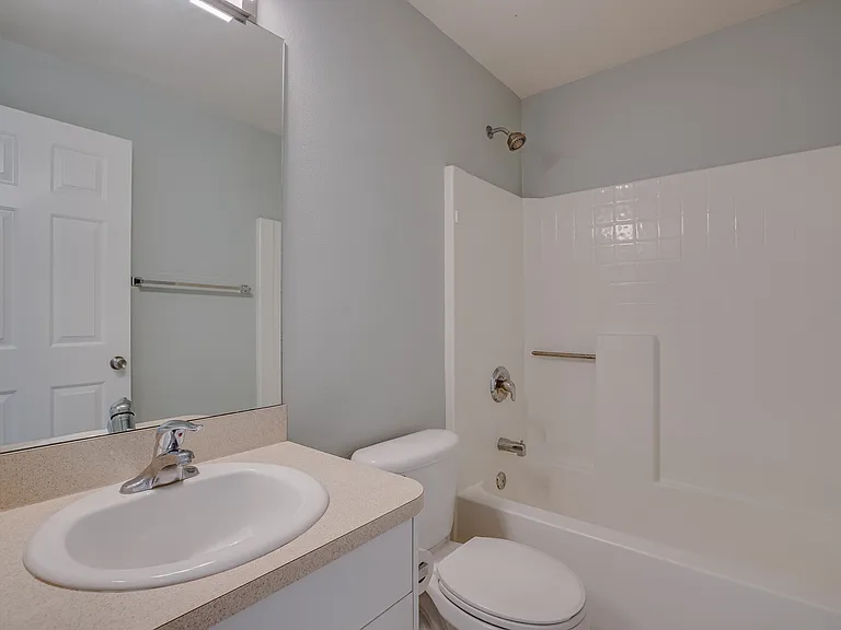 7946 100th Ave — Photo 16