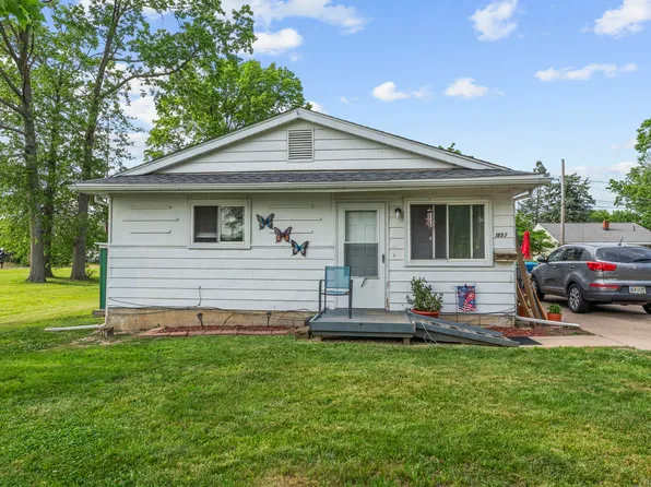 1857 E 39th St #1, Lorain, OH 44055
