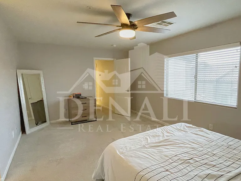 8144 W Beck Ln — Photo 16
