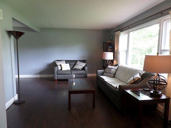 5th image of 253 Cain Dr