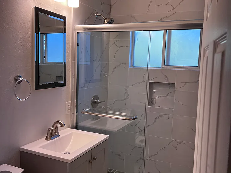 1230 Burkette Dr — Photo 3