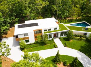 2 Old School House Ln, East Hampton, NY 11937