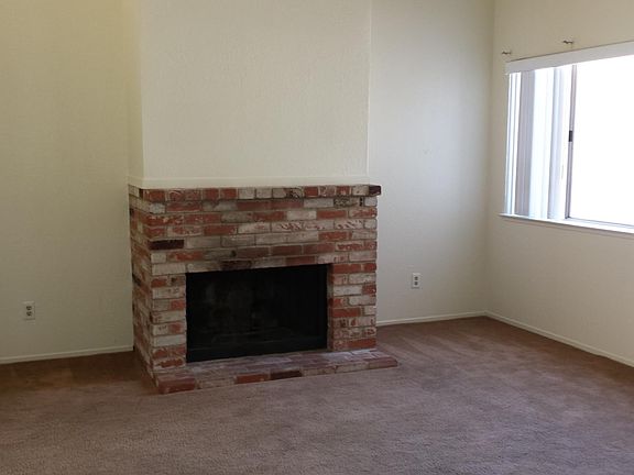 4th image of 9430 Maria Way