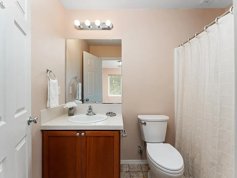 3rd floor, second bedroom's full private bathroom