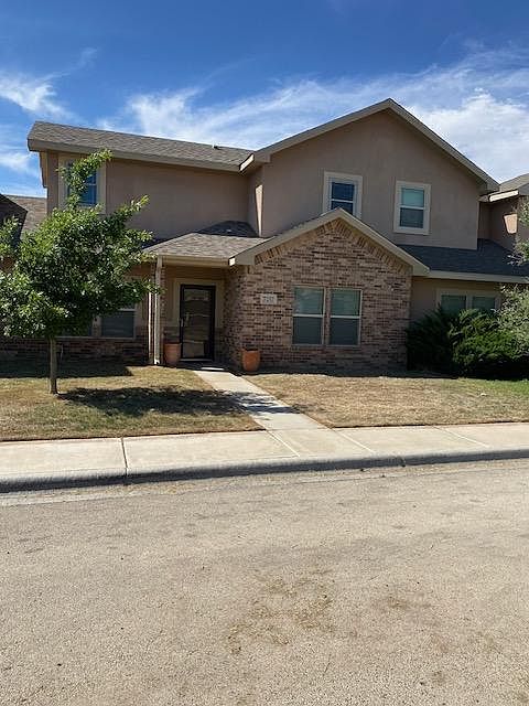 FRONT VIEW OF TOWNHOME