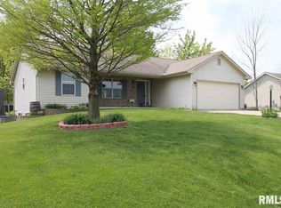1269 Hickory Hills Rd, Germantown Hills, IL 61548