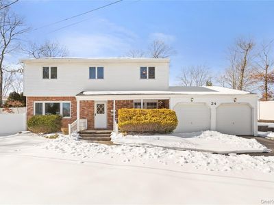 24 King Avenue, Melville, NY, 11747