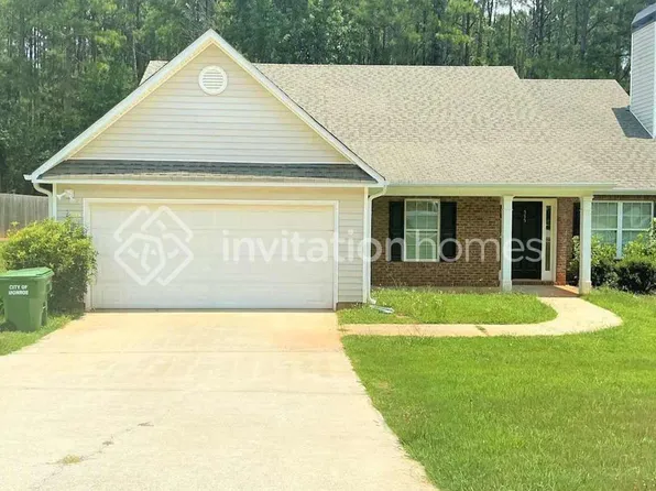 555 Wellington Ln, Monroe, GA 30655