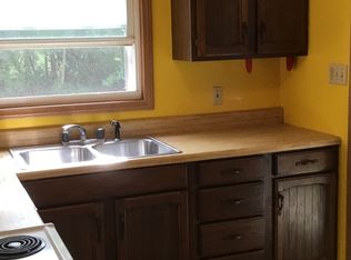 2363 Ravenna Rd, Ravenna, OH 44266