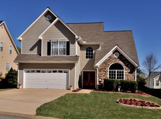 207 Towne Ridge Dr, Woodstock, GA 30188