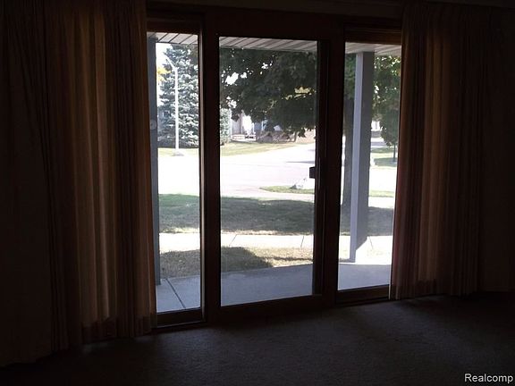 2nd image of 14690 Appleway Ct