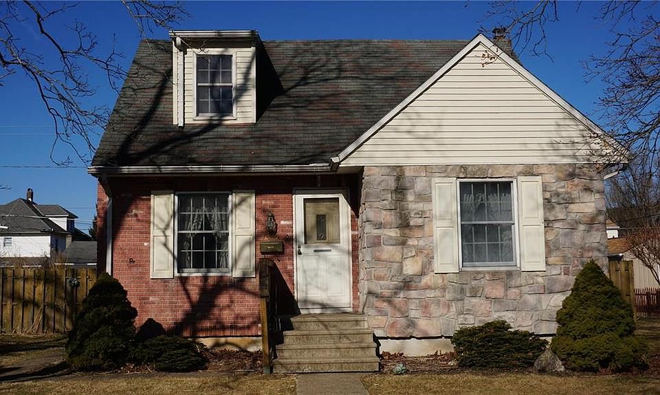 1224 3rd Ave, Hellertown, PA 18055 Zillow