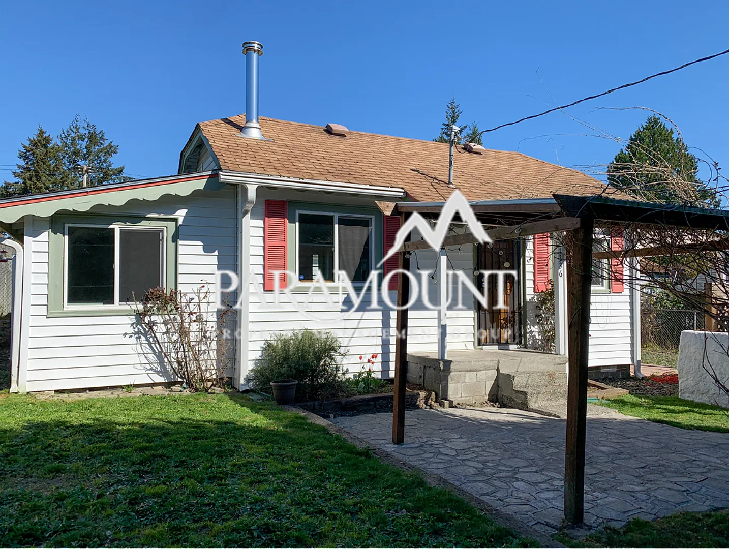 Adorable 1 Bed in Bremerton! — Photo 3