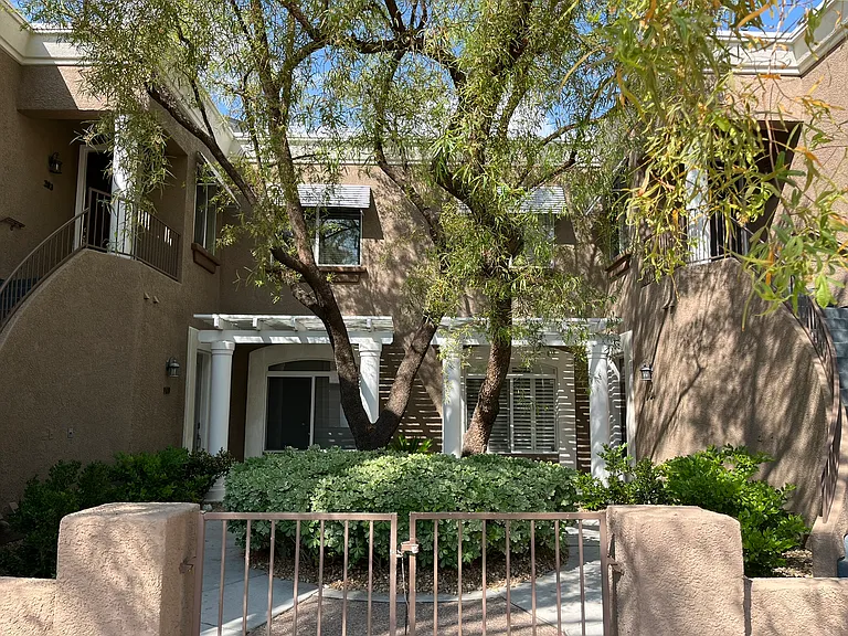9108 Vista Greens Way #204 — Photo 3