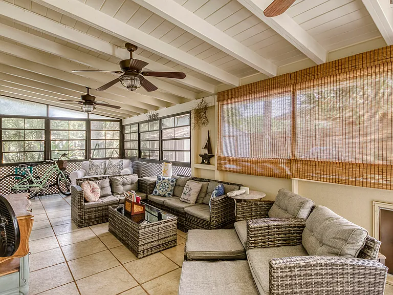 404 S Caloosahatchee Ave — Photo 20