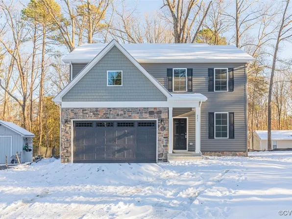 221 Admiral Dr, Ruther Glen, VA 22546