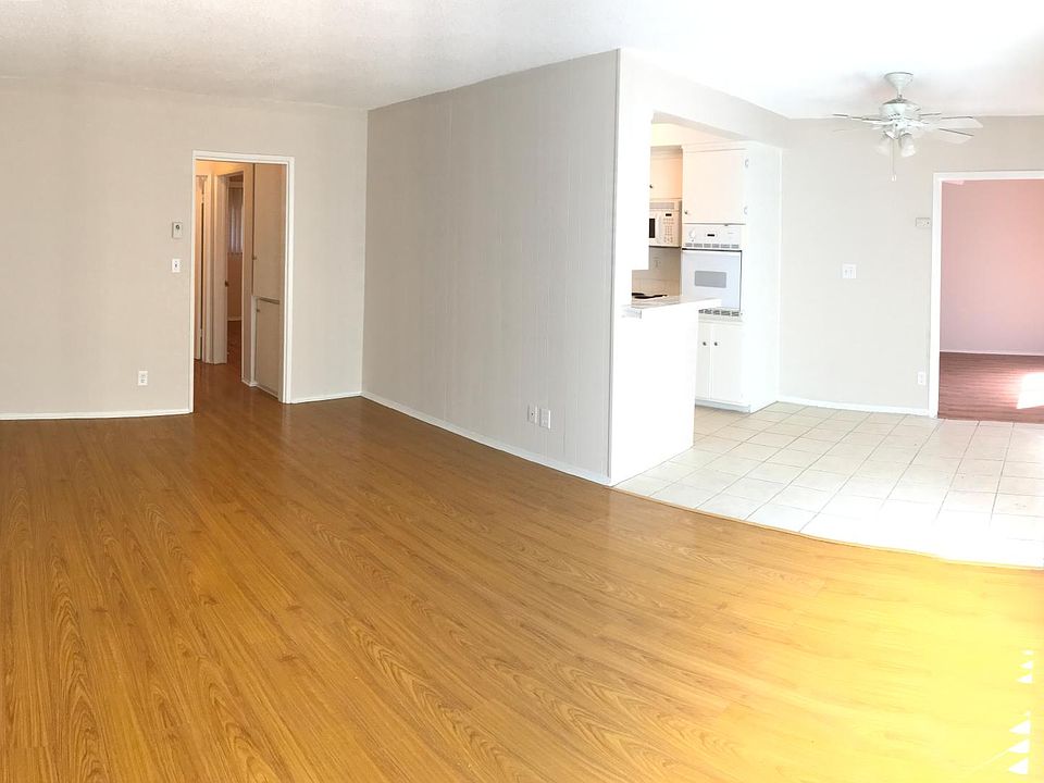 Panoramic: living-kitchen-dining.