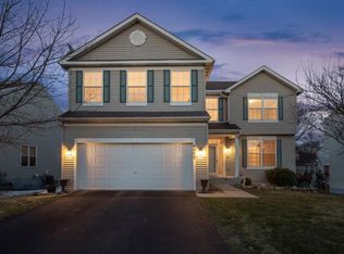 9232 Peony Ln N, Maple Grove, MN 55311