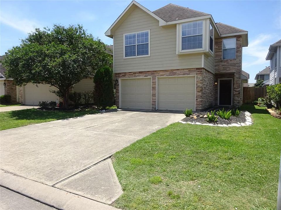 1st image of 10831 Waterfern Ct
