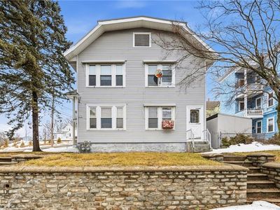 372 Cumberland Hill Rd, Woonsocket, RI, 02895