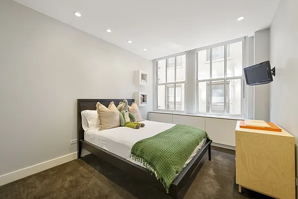 Sold by Nest Seekers International | media 9