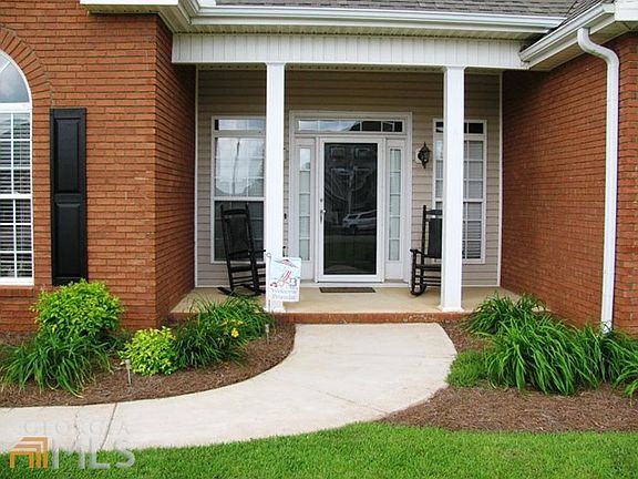 2nd image of 206 Rose Hill Dr