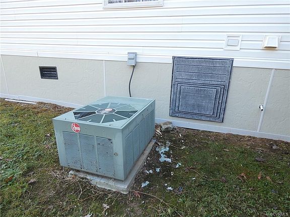 5th image of 16085 Lodge Ct