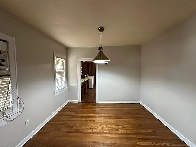 1616 Linden St — Photo 6