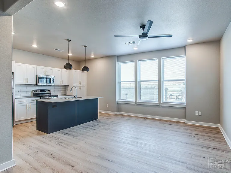 Centerstone Market + Lofts — Photo 46