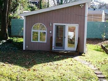5th image of 2627 Beechwood St