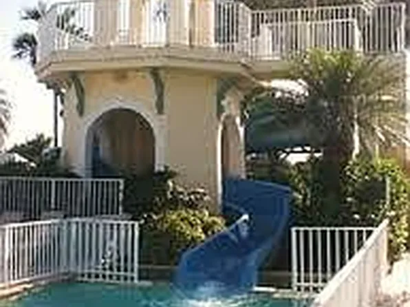 950 Bluewood Ter, Fort Lauderdale, FL 33327