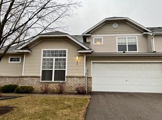 475 Hickory Ln N, Oakdale, MN 55128