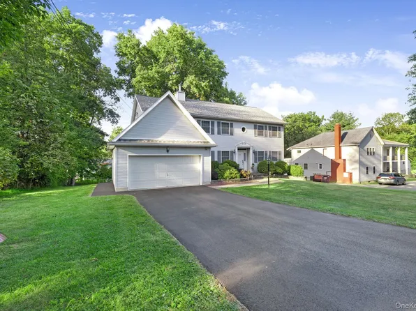 24 Hillcrest Drive, Salisbury Mills, NY 12577